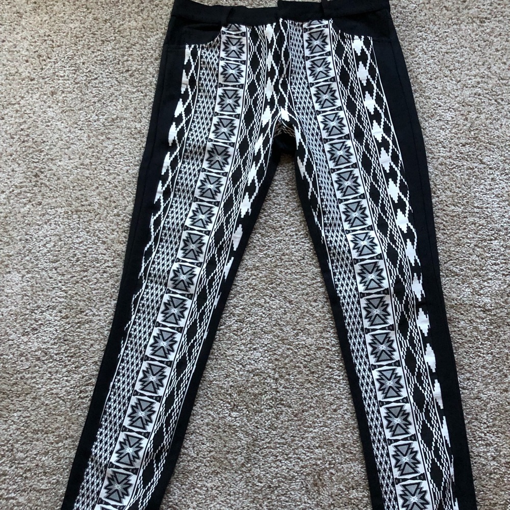 Single Los Angeles Tribal Stretch Pants